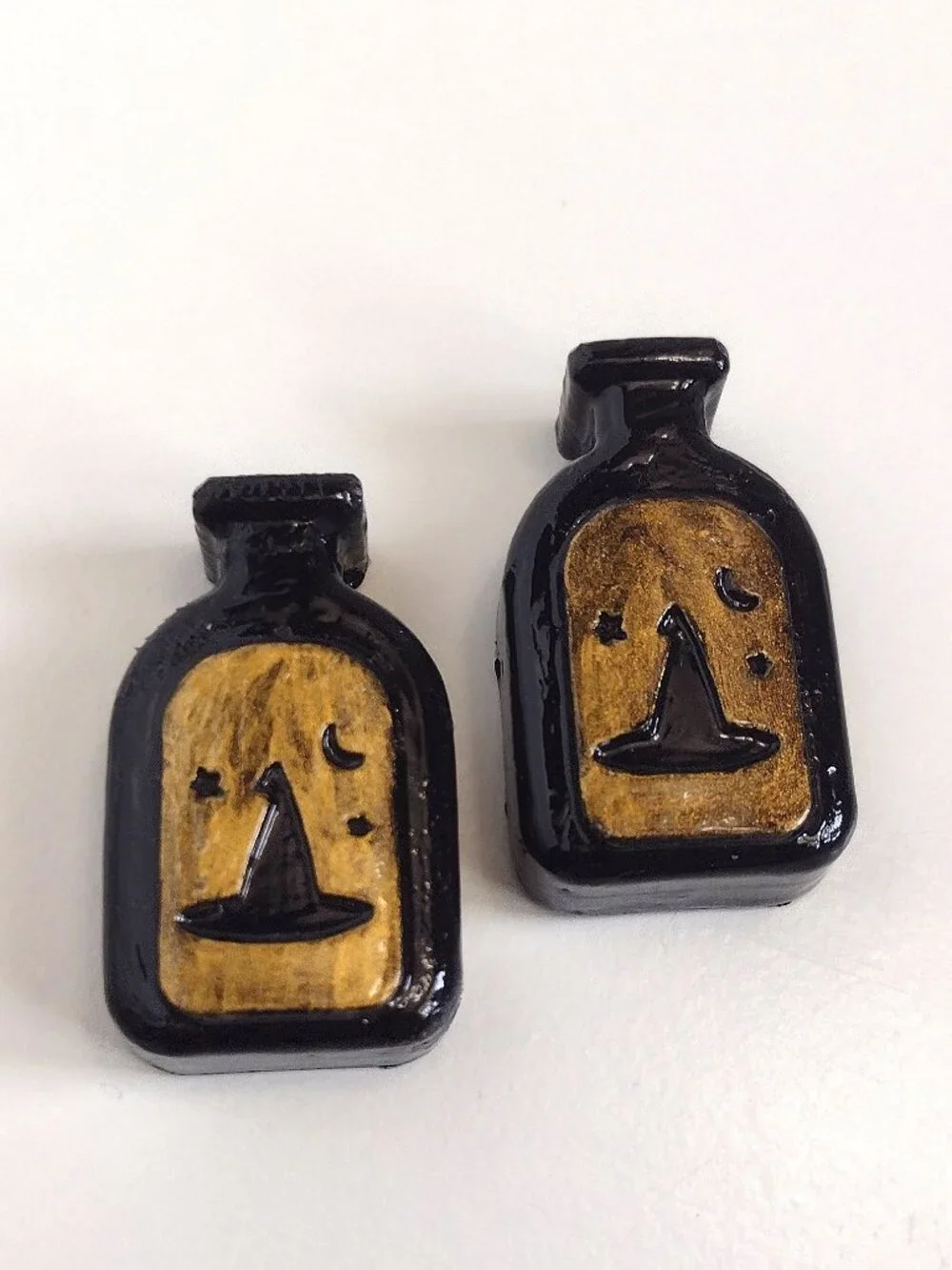 2 Black & Gold Gothic Halloween Apothecary Bottles, Witch Hat & Moon, Flat-back